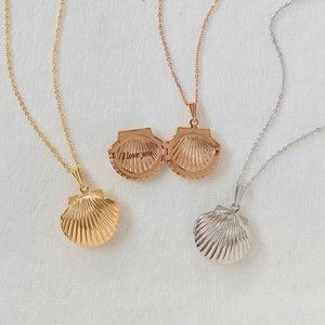 Custom Engraved Sea Shell Locket Necklace/ Personalized Seashell Locket, Beach Wedding Mermaids Marcel Locket Ocean Jewelry Bridesmaid