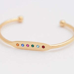 Personalized Birthstone Cuff Bracelet for Mom, Grandma, Aunt, Family Tree Bangle, Mother's Day Gift, New Mom Gift, Swarovski Birthstone 185