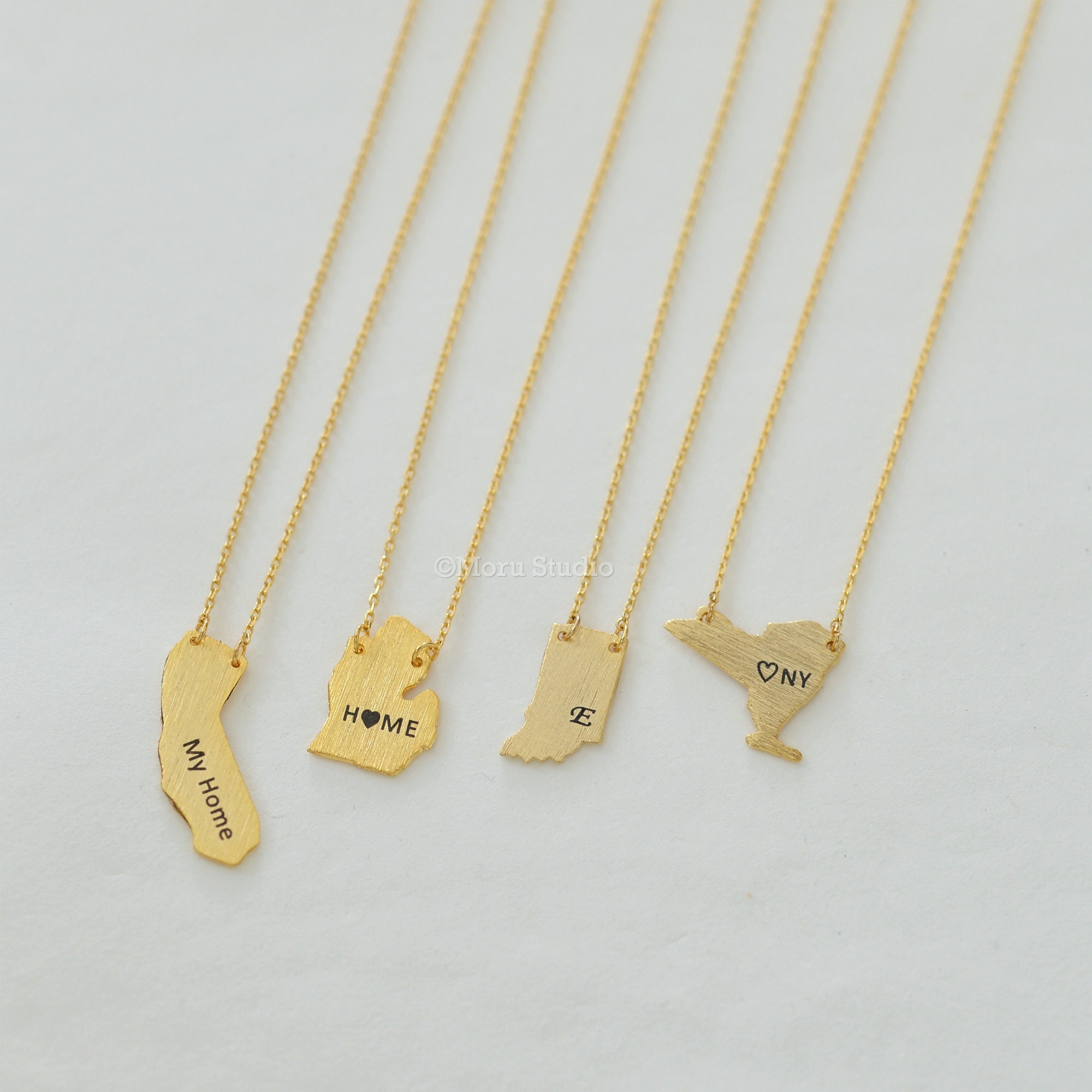 Personalized USA State Necklace • Leaving Gift for Best Friends or Sisters • Traveling Leaving Gift • Birthday Going Away Graduation Gift