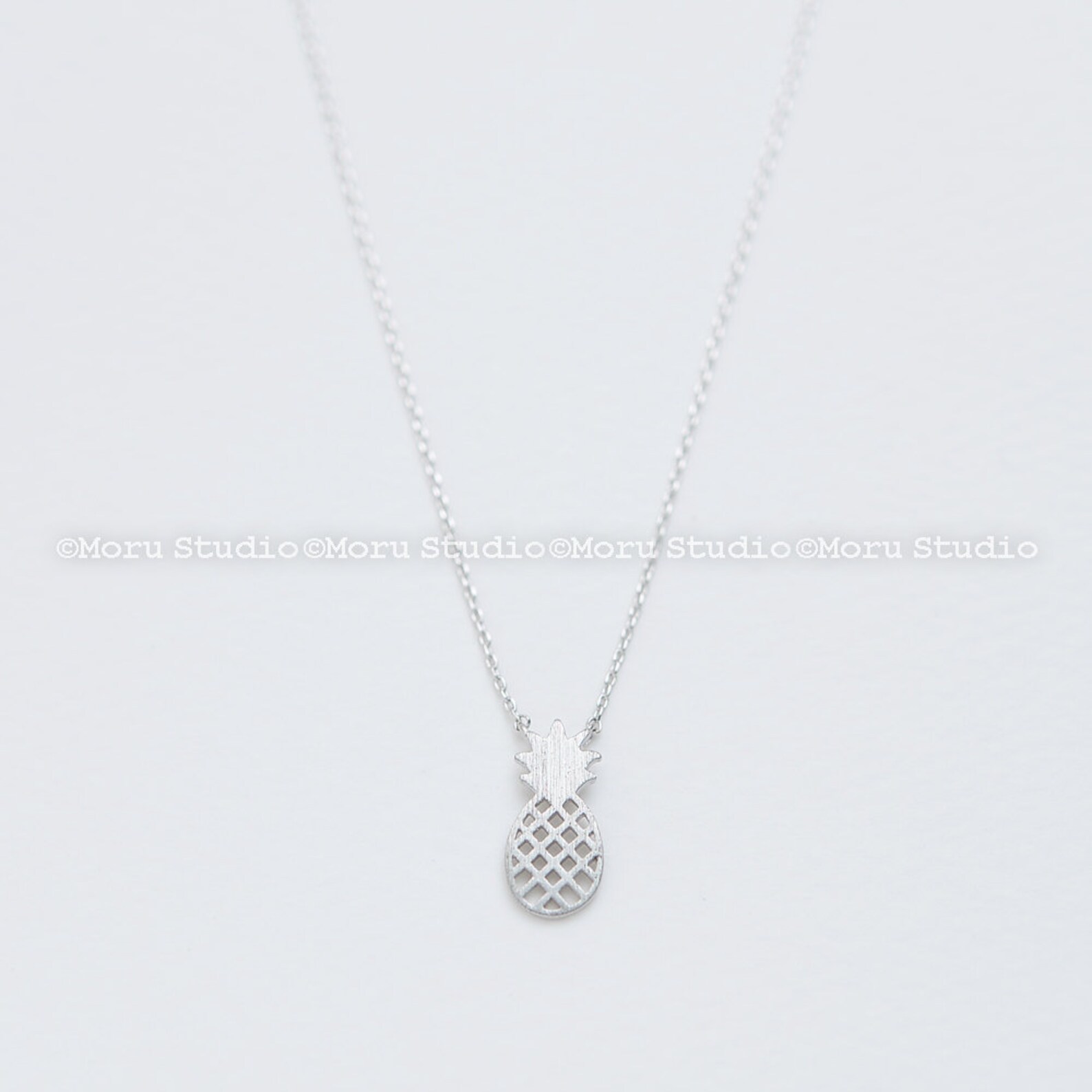 Tiny Dainty Gold Pineapple Necklaces Unique Pineapple Everyday Fruit Necklace 30pcs-N183 main image 1
