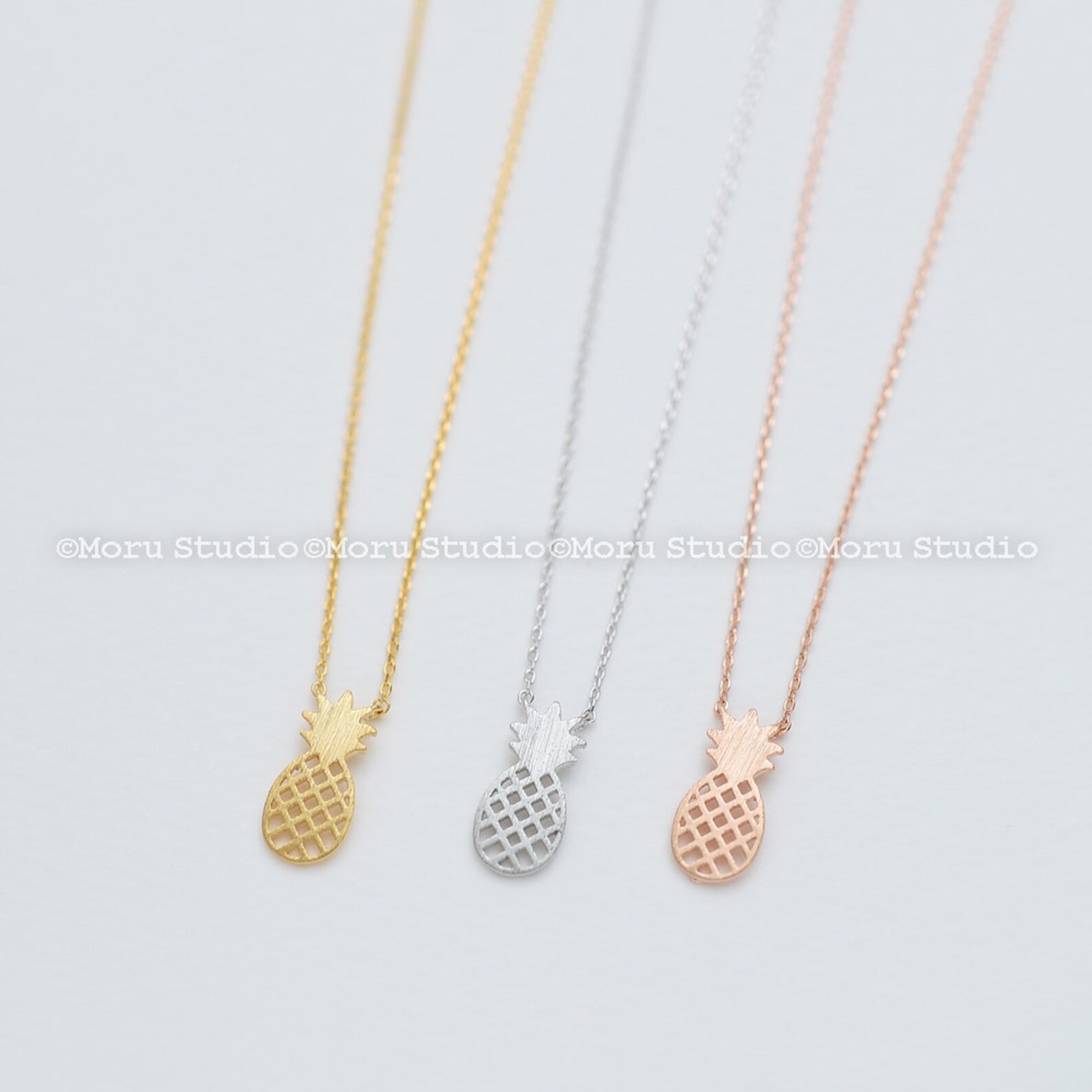 Tiny Dainty Gold Pineapple Necklaces Unique Pineapple Everyday Fruit Necklace 30pcs-N183 main image 0