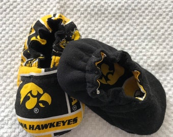 iowa hawkeye converse shoes
