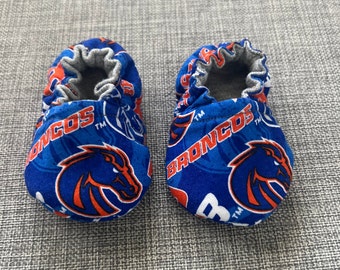 Boise State Football reversible soft sole baby crib shoe baby gift baby mocs crawler shoe baby booties Baby Reveal Baby Announcement