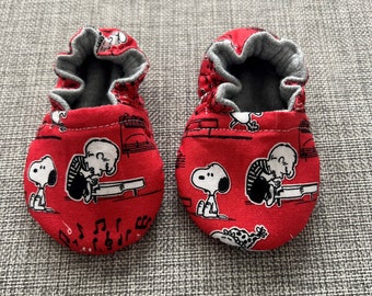 Snoopy and Schroeder Reversible Soft Sole Crib Shoe Crawler Shoe Baby Moccasin Baby Reveal Baby Announcement Baby Gift Baby Shower Gift