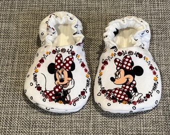 Minnie Mouse Reversible Soft Sole Baby Shoe Baby Slipper Baby Moccasin Crawler Shoe Toddler Shoe Baby Gift Baby Reveal Baby Announcement