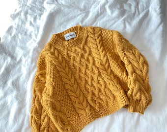 SWEATER NR. 6 | Handgemachter Pullover | Winterpullover mit Zopfmuster