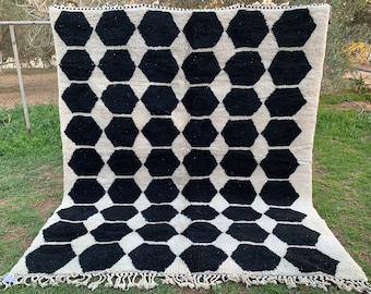 Beni Ourain Rug 8x10: Hand-Knotted Moroccan Wool Berber Rug