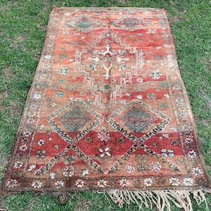 Beni Mguild Rug , Vintage Authentic Handmade Berber Morocco Rug