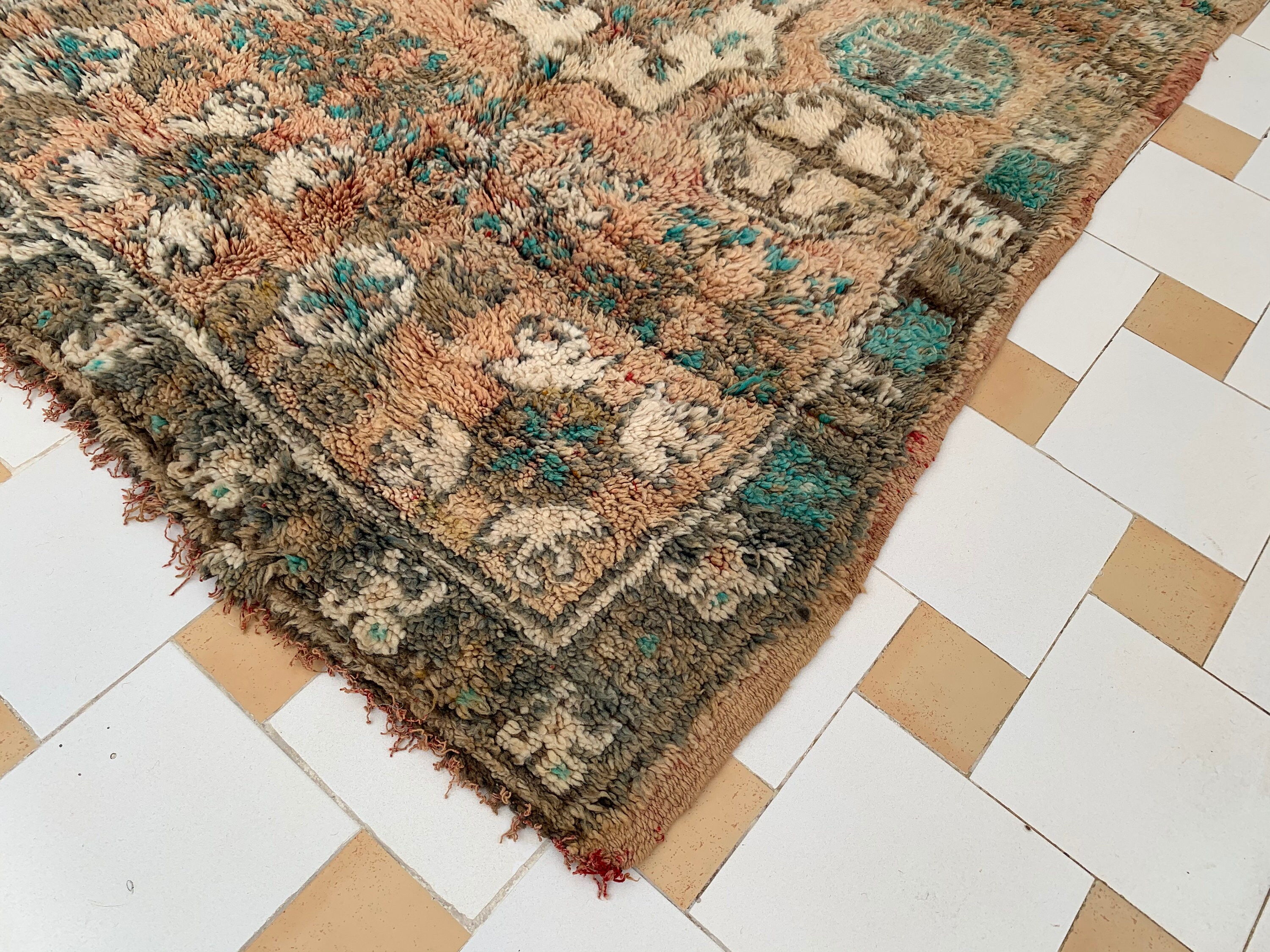 Tapis boujad berbère marocain 2m45 x 1m51