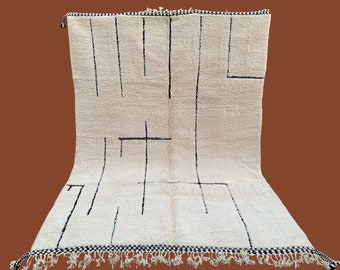 Handwoven Beni Ouarain Wool Rug, Black Patterned Moroccan Rug (8x11)