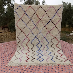 Handwoven Beni Ourain Rug: Moroccan Wool Berber Carpet (2.61m x 1.90m)