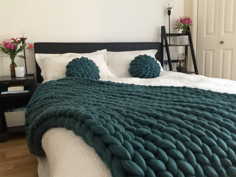 Arm knitted chunky blanket Chunky knit blanket Merino wool Etsy