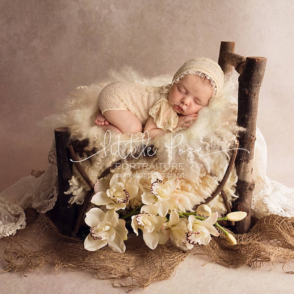 Little Pose ~ Rustique Wooden Bark Bed White Orchids Newborn Digital Background High Res jpg fichier