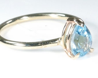 Blå topas 14k guldring: Päron Solitaire, Elegant Midi-ring
