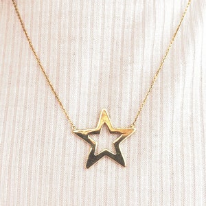 22 mm Solid gold cut out star necklace with chain. Handmade 14k star pendant. Layering necklace. 5 point star charm necklace. Anniversary