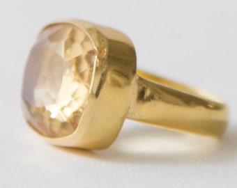 18k gouden ring met citrien, handgemaakte edelsteen solitaire