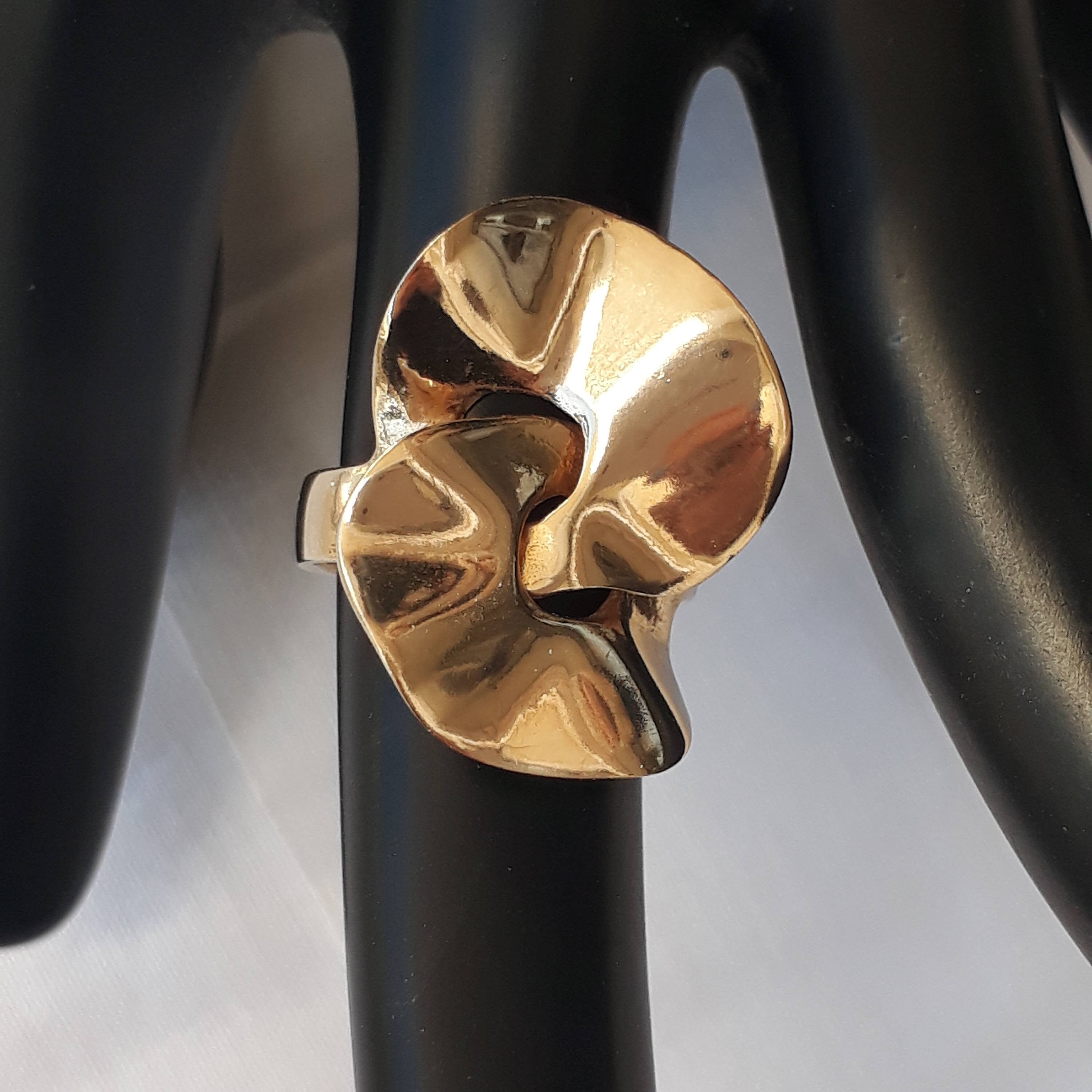Spiral Ring main image 1