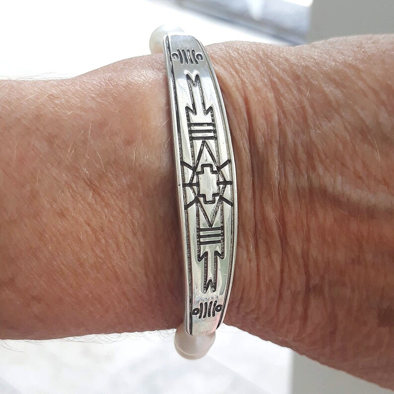Unisex Pearl Bracelet Pearl Silver Statement Bracelet Handmade Silver Closure Bracelet Pearl Statement Bracelet Silver /& Pearl Bracelet