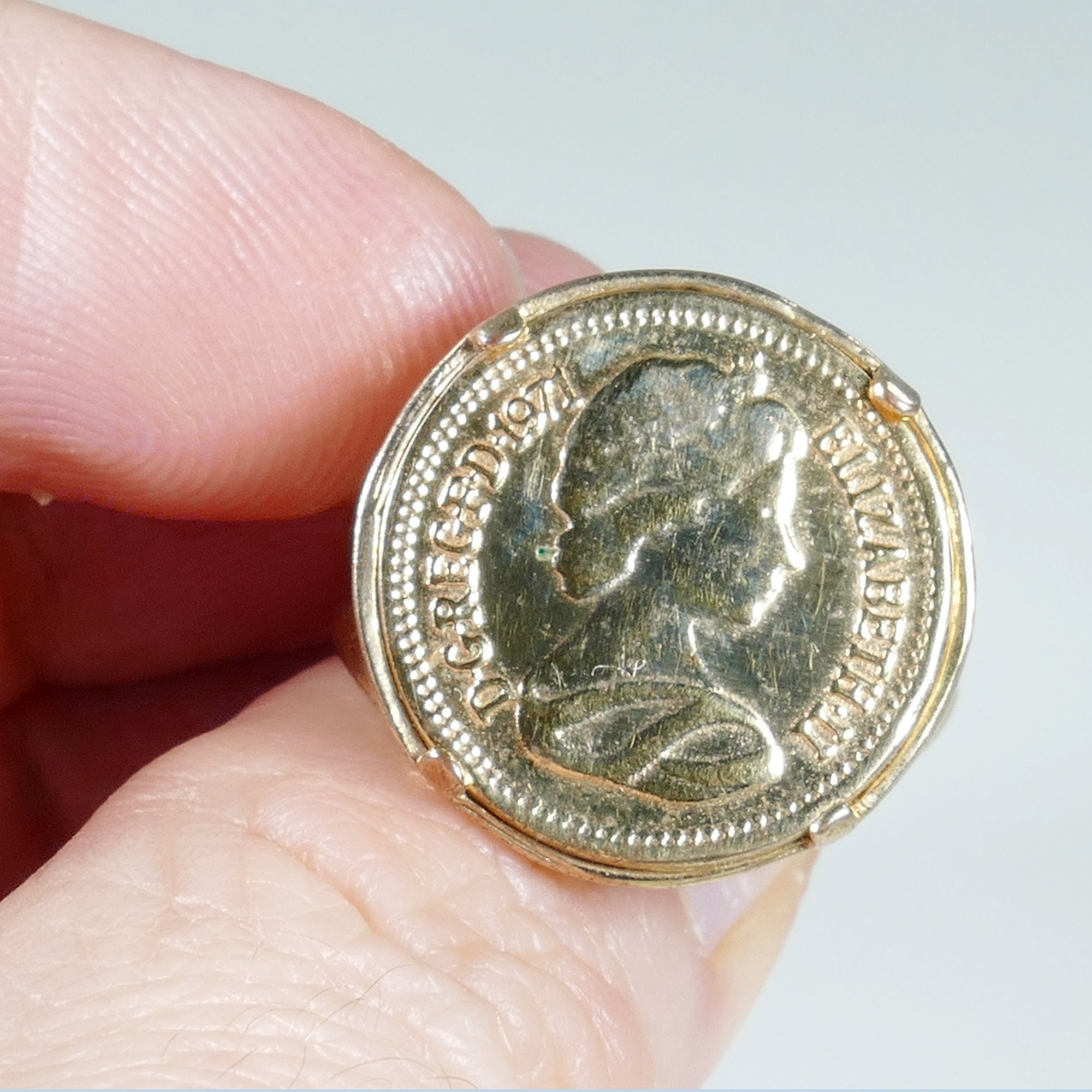 Queen Elizabeth 14k gold coin ring w/ 1971 coin reproduction. | Etsy