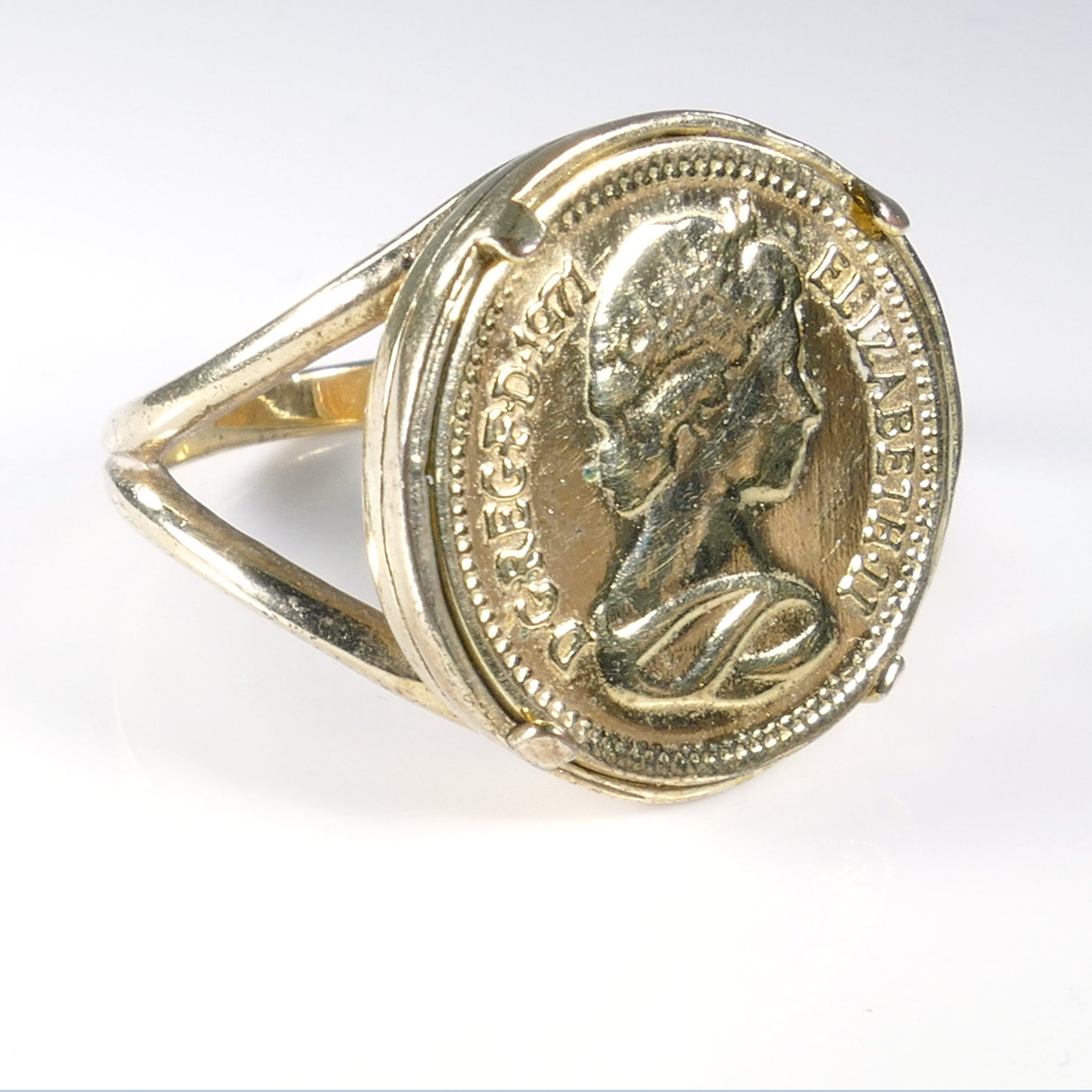 Queen Elizabeth 14k gold coin ring w/ 1971 coin reproduction. | Etsy