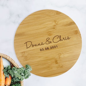 Personalised Round Wooden Cutting Board Gift | Cheese Serving Kitchen Chopping Board | Custom Text Names & Date | Wedding Christmas Gift