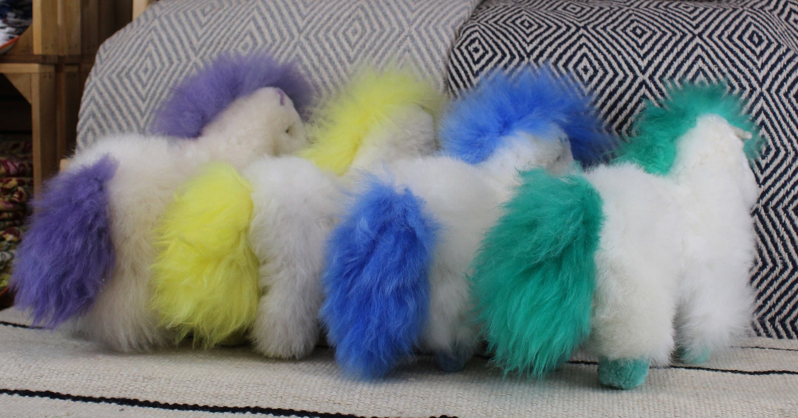 Perú Piel de alpaca Felpa Punk Rock Horse Estatua Super Soft | Etsy