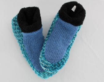 Nepal Knitted House Slippers Women's Size 8-10 Blue