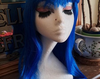 Peluca sintética lavable Manic Panic 'Diva' vintage descatalogada, rara - Vino Divino, Azul Impactante