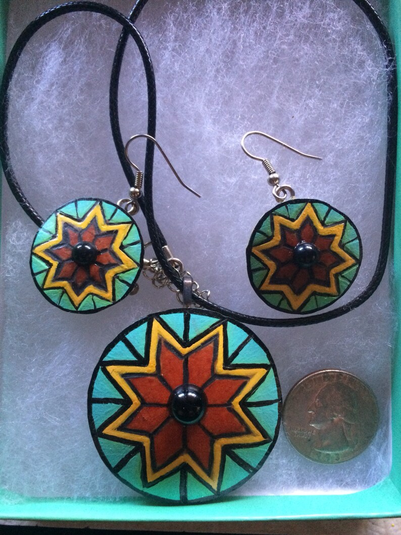 Geometric design gourd wood pyrography cabochon necklace pendant and earring set