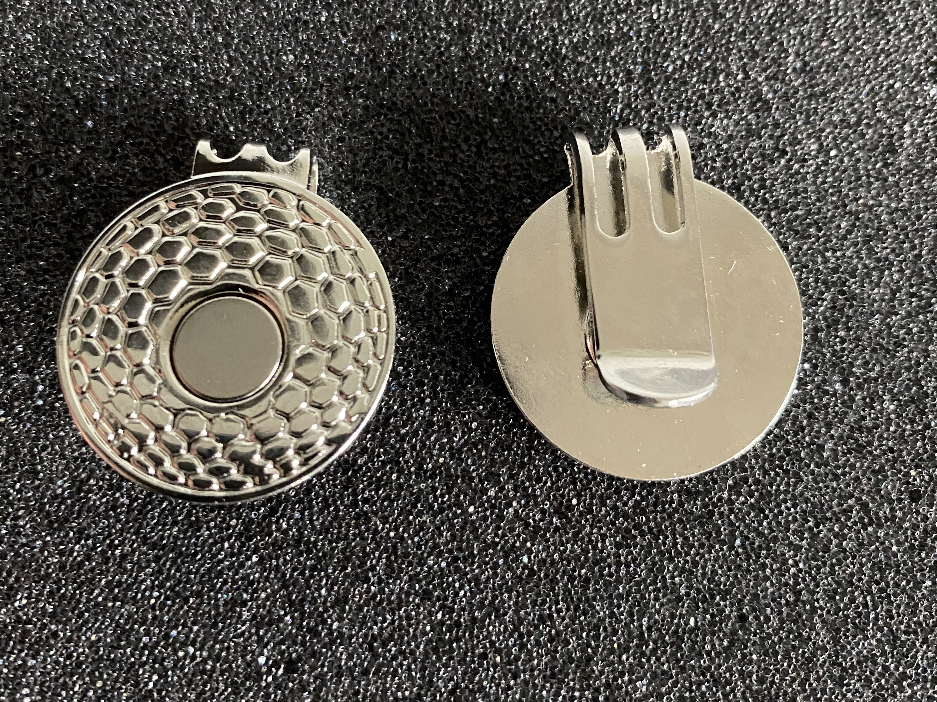 Golf ball marker magnetic hat clip and free marker