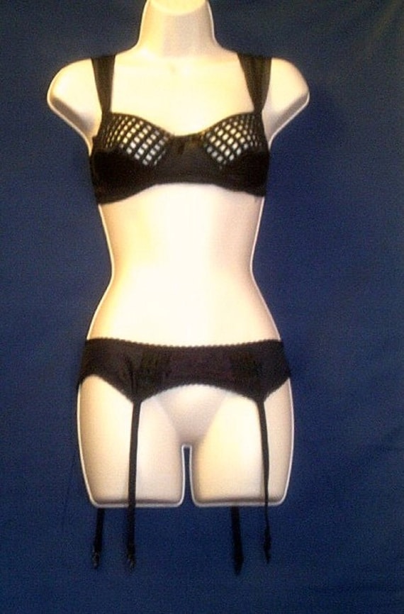 garter belt and bra Gem