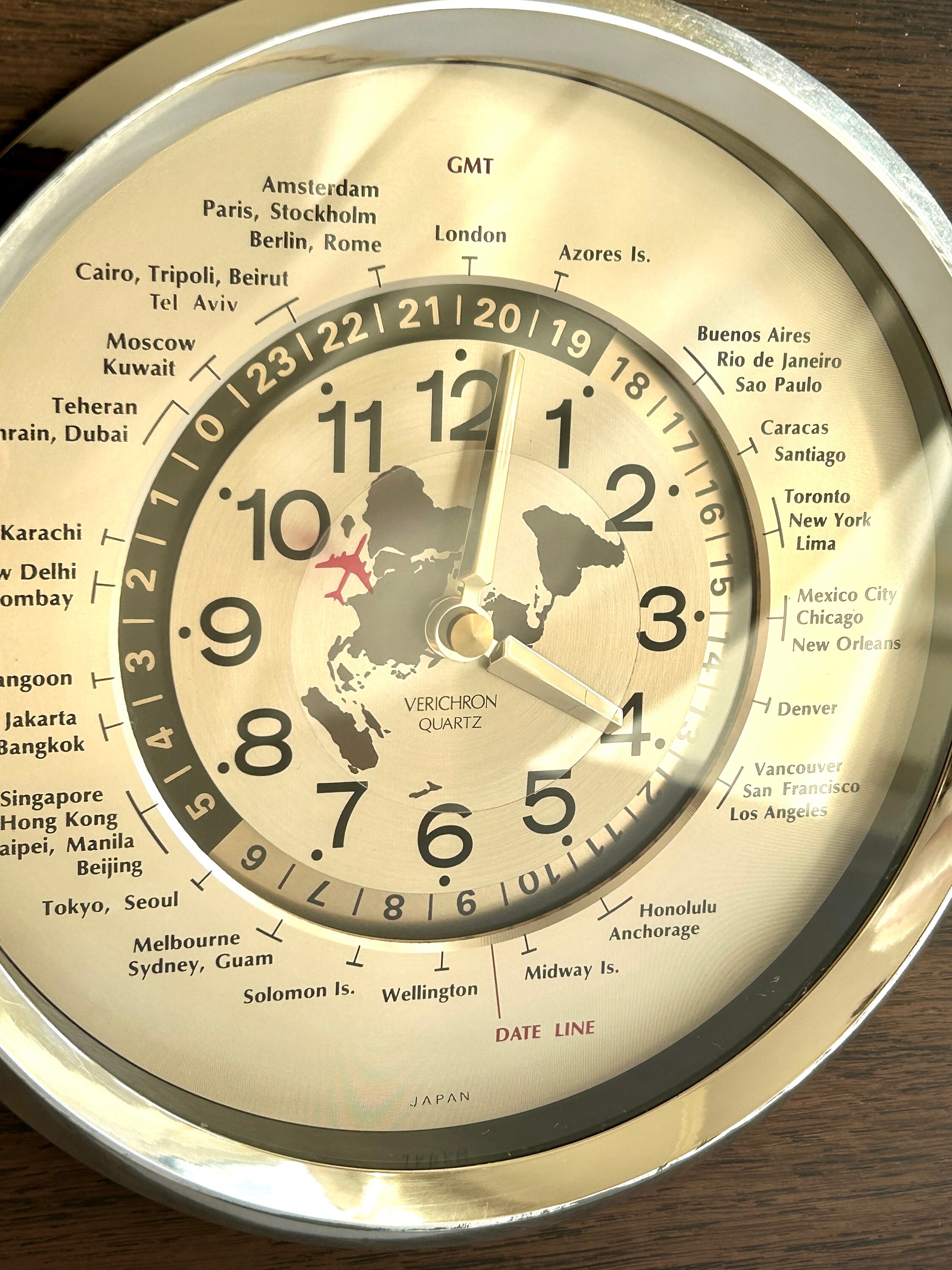 1970s Vintage Verichron World Clock 24 HR Desk Quartz, Flying Airplane