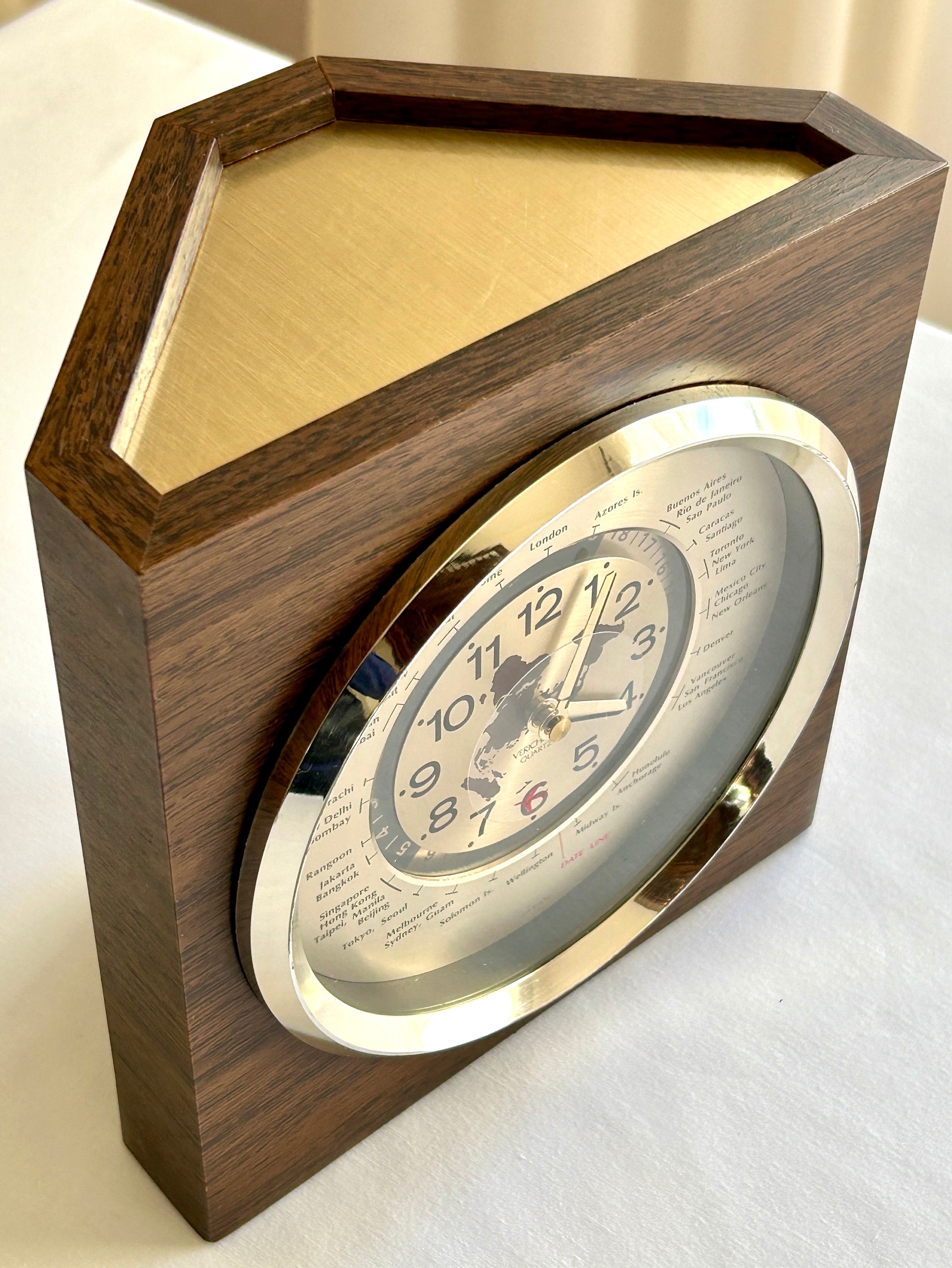 1970s Vintage Verichron World Clock 24 HR Desk Quartz, Flying Airplane