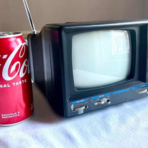 Vintage, 1990, Cute, Portable Action 5" Mini, B&W TV Television, Mod ACN-3505 w Cord, Telescoping Antenna, Clean Battery Compartment, Works!
