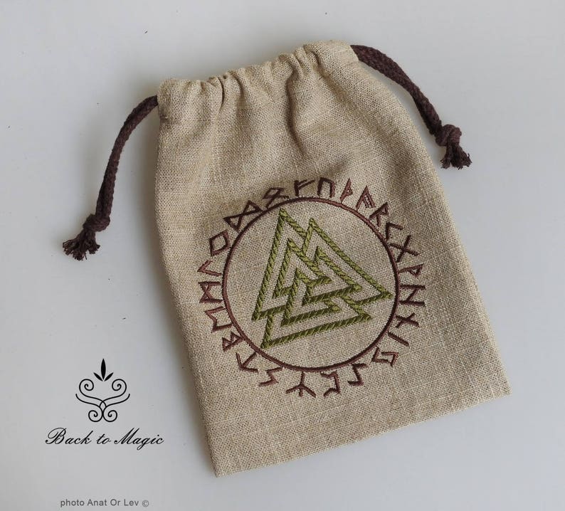 Embroidered rune pouch. Valknut. Rune bag. Runic divination. | Etsy