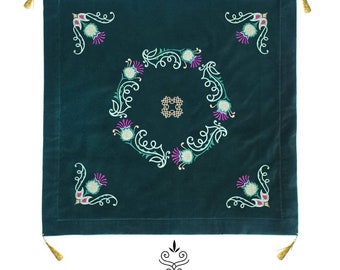 Besticktes Distel Altar Tuch 70 cm – Tarot Wahrsagerei Okkultismus Hexerei Originale Kunst