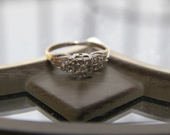 Vintage Ladies 14K White Gold Diamond Engagement Ring, Retro Engagement Ring, Vintage Engagement Rings, Petite Diamond Ring, Promise Ring