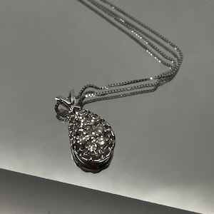 Vintage 14Kt White Gold Diamond Teardrop Pendant Necklace
