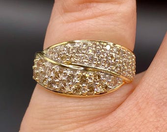 Vintage 10K Cluster Diamond Ring, 10K Yellow Gold Diamond Ring, Natural Pave Diamond Ring, Cluster Diamond Ring, Vintage Diamond Cluster