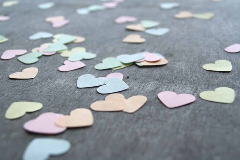 Pastel confetti Small paper heart Pastel hearts Wedding confetti Heart decor Wedding toss confetti Pastel heart confetti Pastel decor