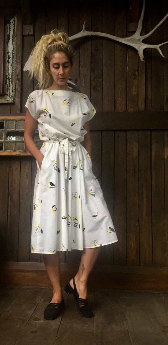 1950s Handmade Summer Dress || 1950s Belted Dress