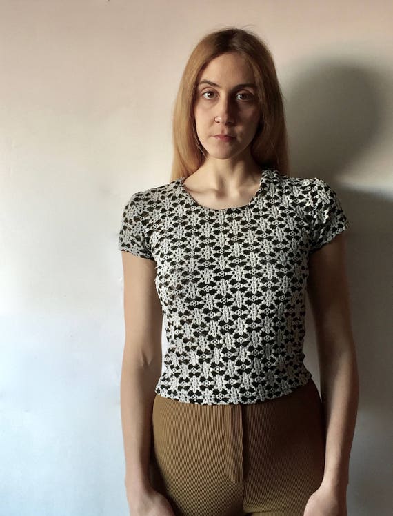 Black and White Daisy Top || Sheer Top || Floral