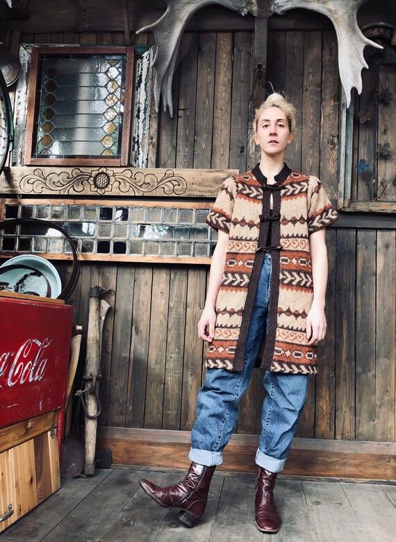 Cowichan Sweater || Cowichan Vest || Knit Cover U