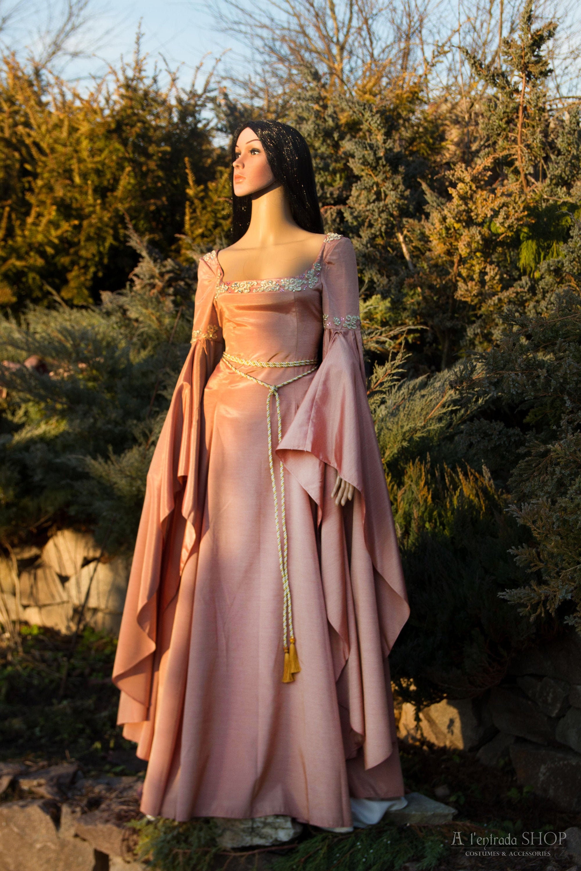 Elven Dress With Train. Wedding Elven ...