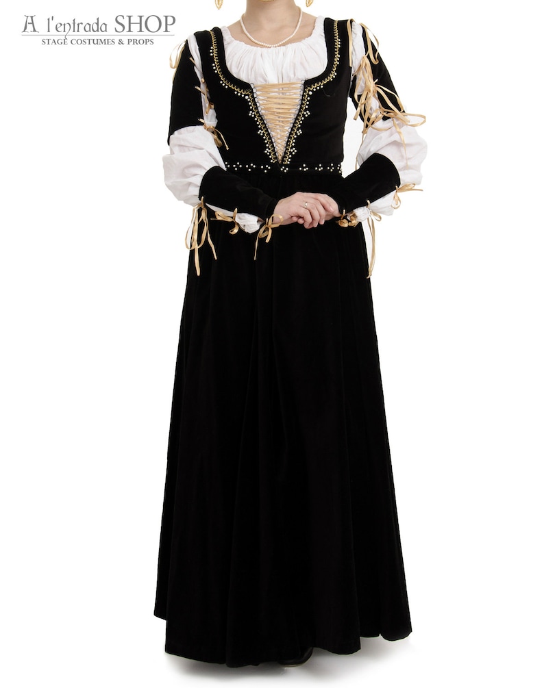 Borgia Renaissance gown Italian fashion. Medieval velvet dress. 15th-century women dress Lucrezia Borgia style ONLY TO ORDER image 2