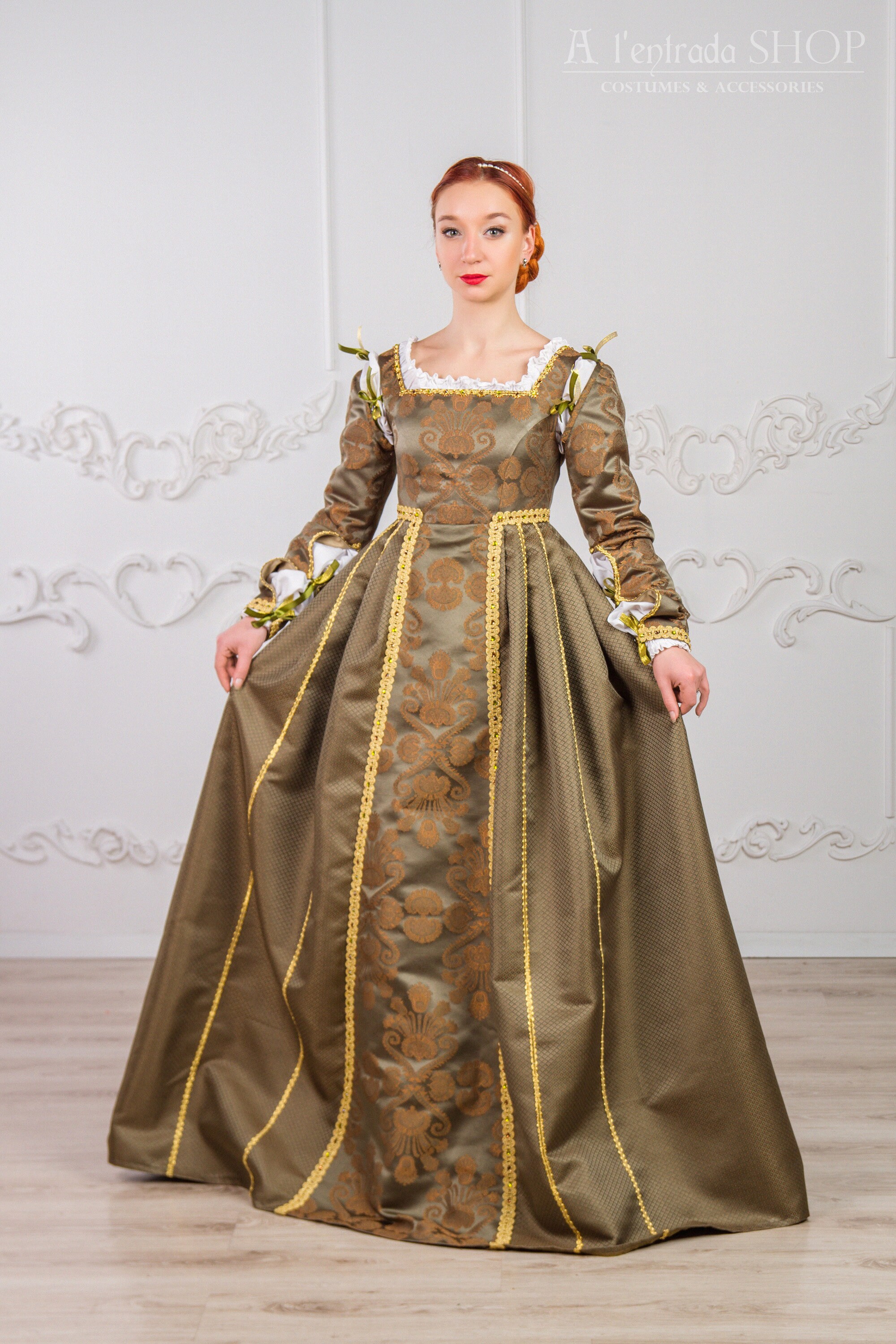 Early Renaissance gown. Green color robe renaissance. Italian | Etsy
