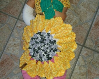 Sunflower costume for baby