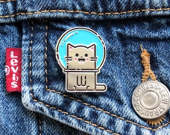 Video Game Space Cat Super Awesome Custom Soft Enamel Pin. A cute pin for video game loves space lovers and cat lovers