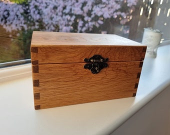 Handmade Solid Oak Memory Box Jewelry Box Keepsake Box Dovetail Joints