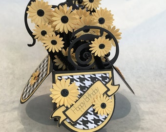 3D pop up card  - Daisies